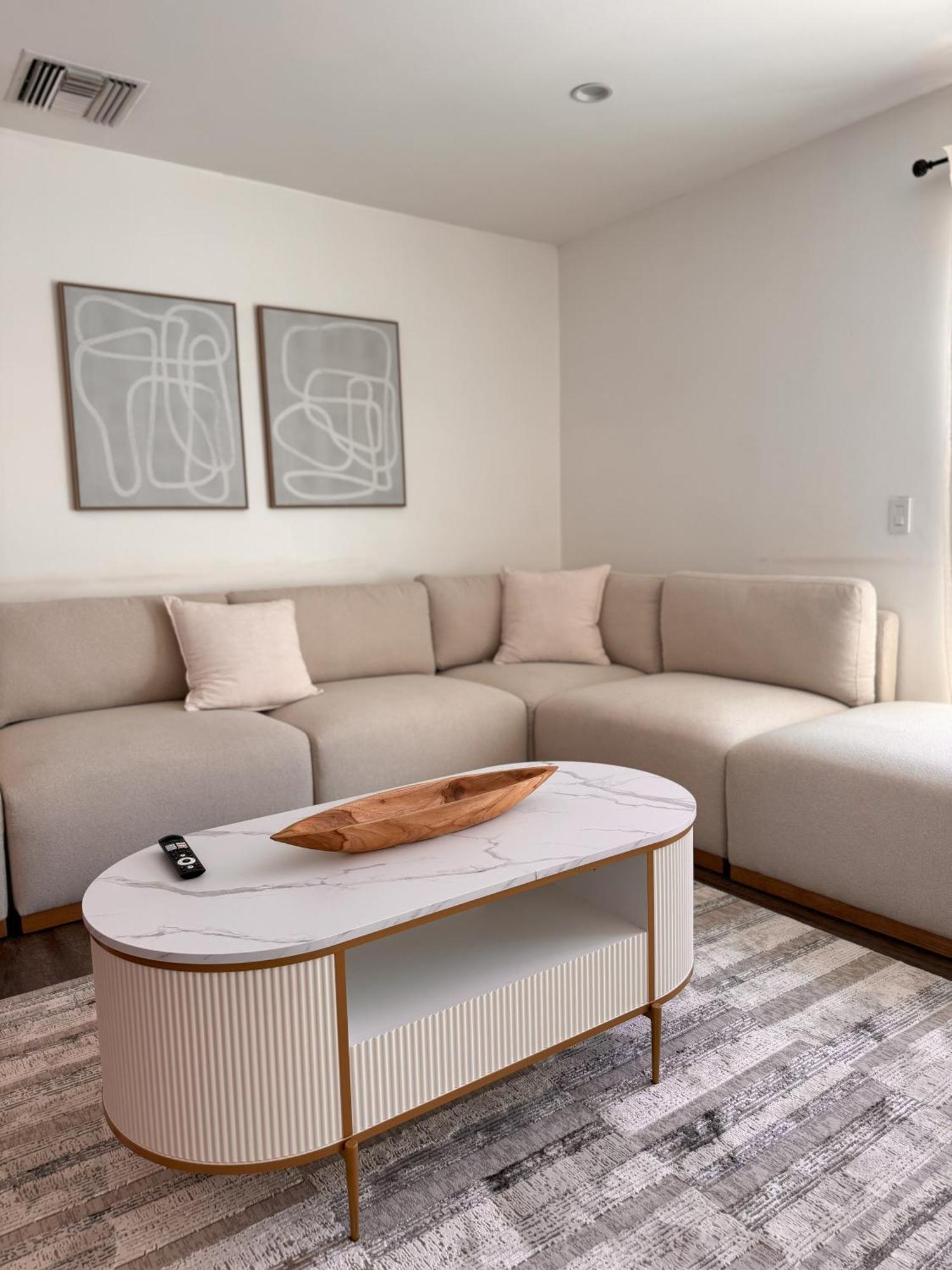 Fully Remodeled 1-bedroom House With Massive Yard * Los Ángeles
